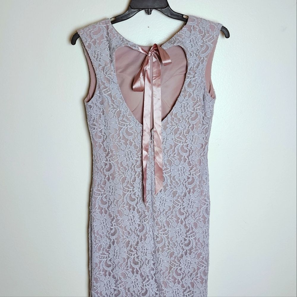 Onyx Nite Sleeveless Heart Open Back Lace Trumpet Formal Gown Dress, Sz 10